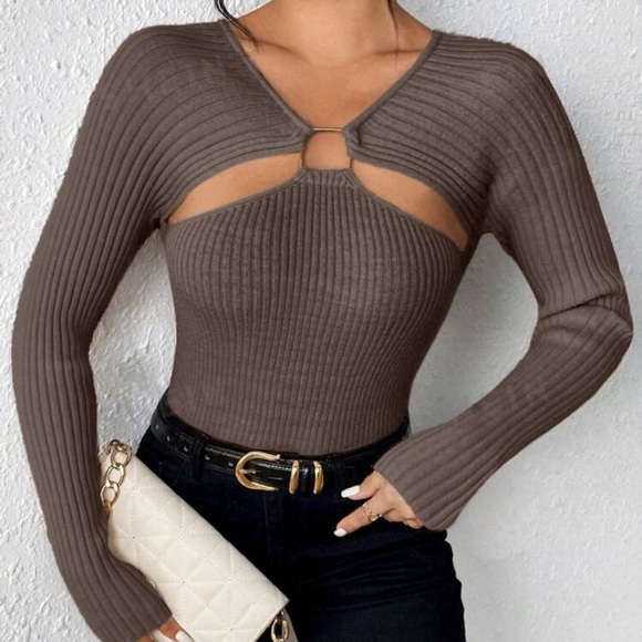 Brand, new, sexy, long sleeve blouse - Picture 3 of 4